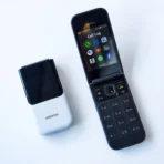 Nokia 2720 Flip phone Dual Sim