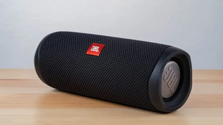 مكبر صوت بلوتوث JBL Flip 6